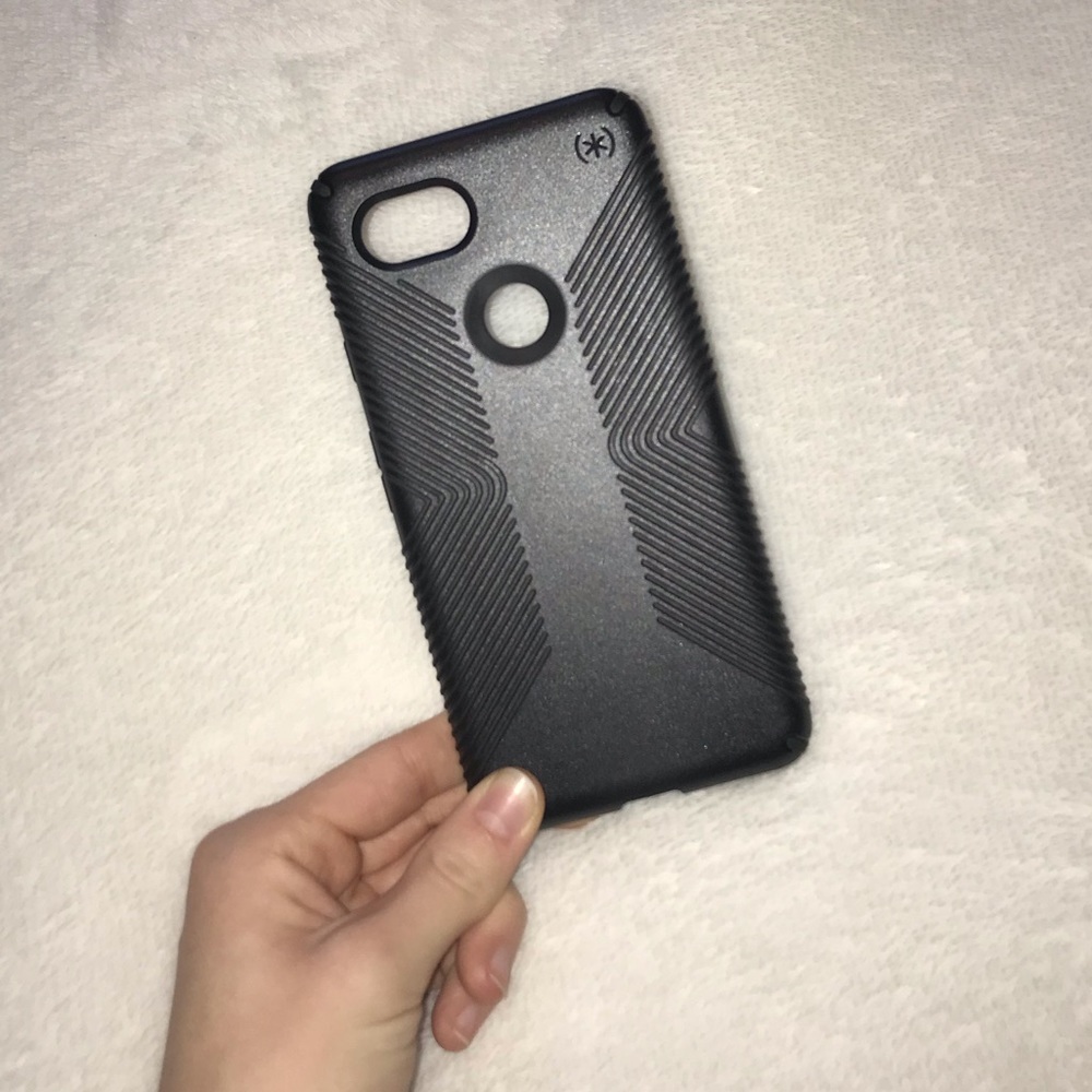 NIB Black speck Google Pixel 2XL smart phone case